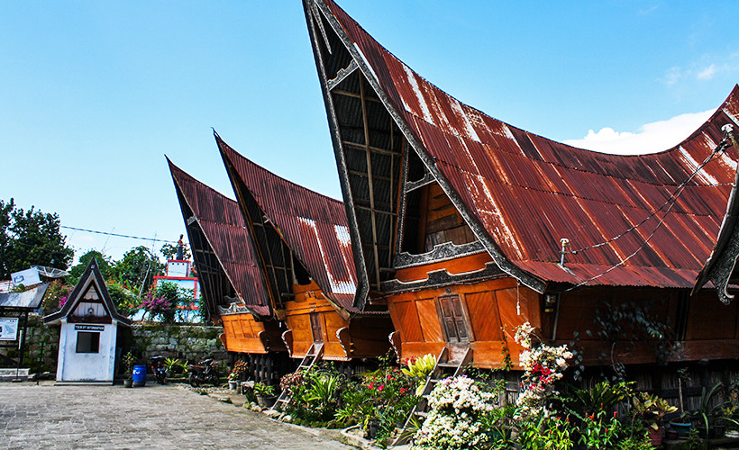 4D3N MEDAN - LAKE TOBA BRASTAGI Photo 2