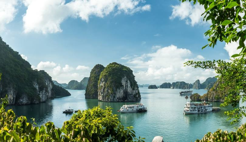 Parlo Tours 5D4N HANOI – HALONG – TRANG AN Landing Photo