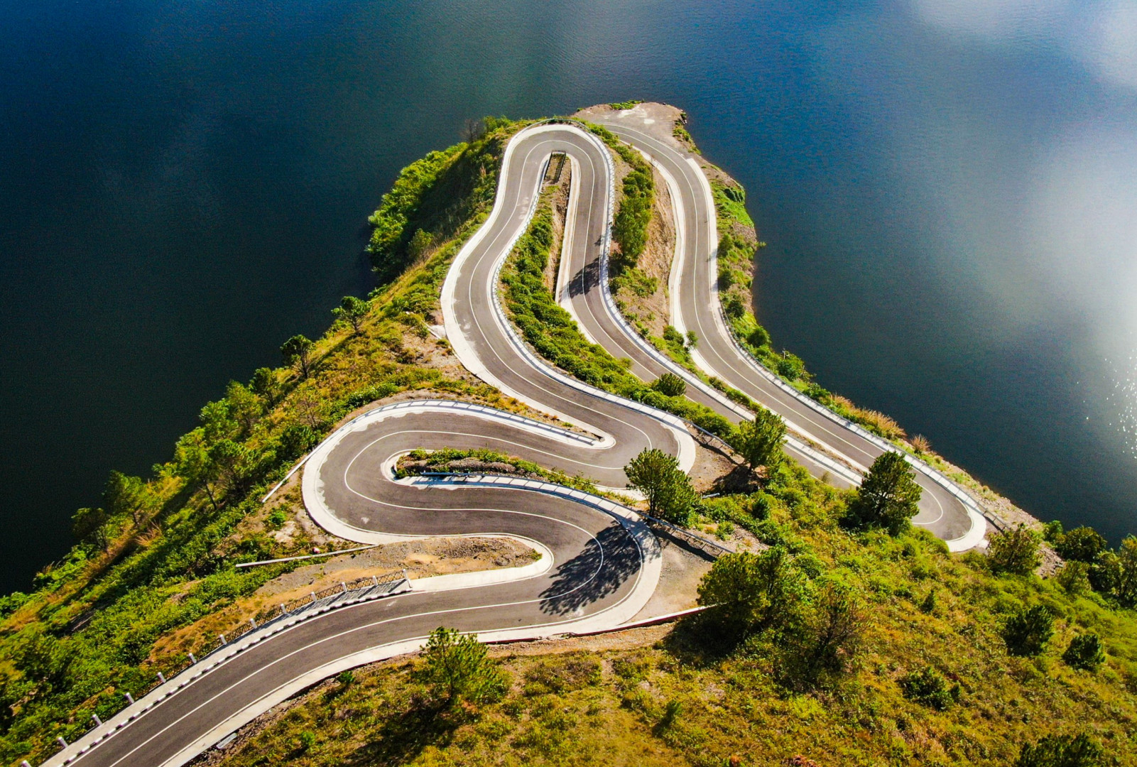 Parlo Tours 5D4N MEDAN - LAKE TOBA - BRASTAGI Landing Photo