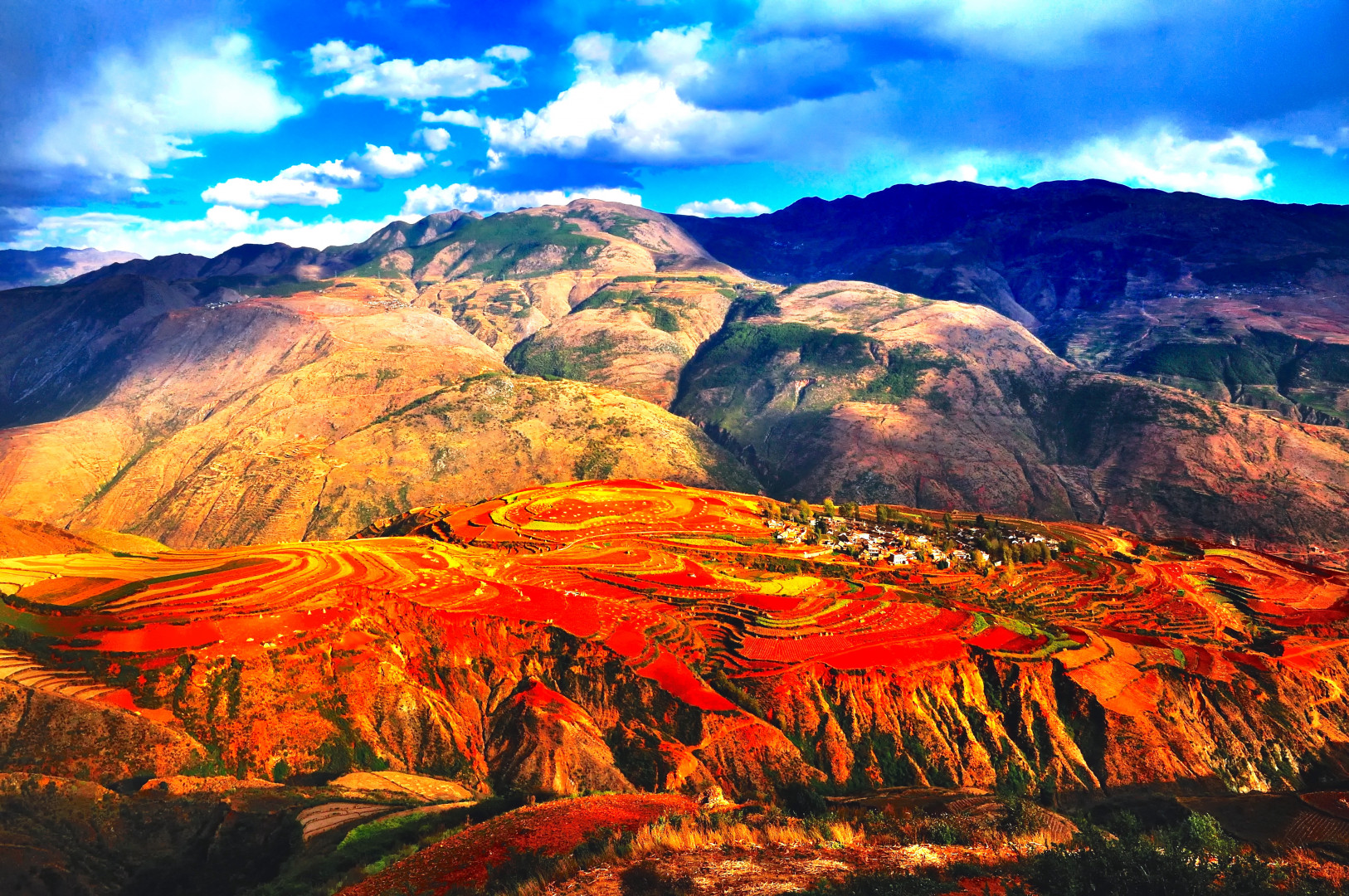 9D7N GUIZHOU & DONGCHUAN RED LAND