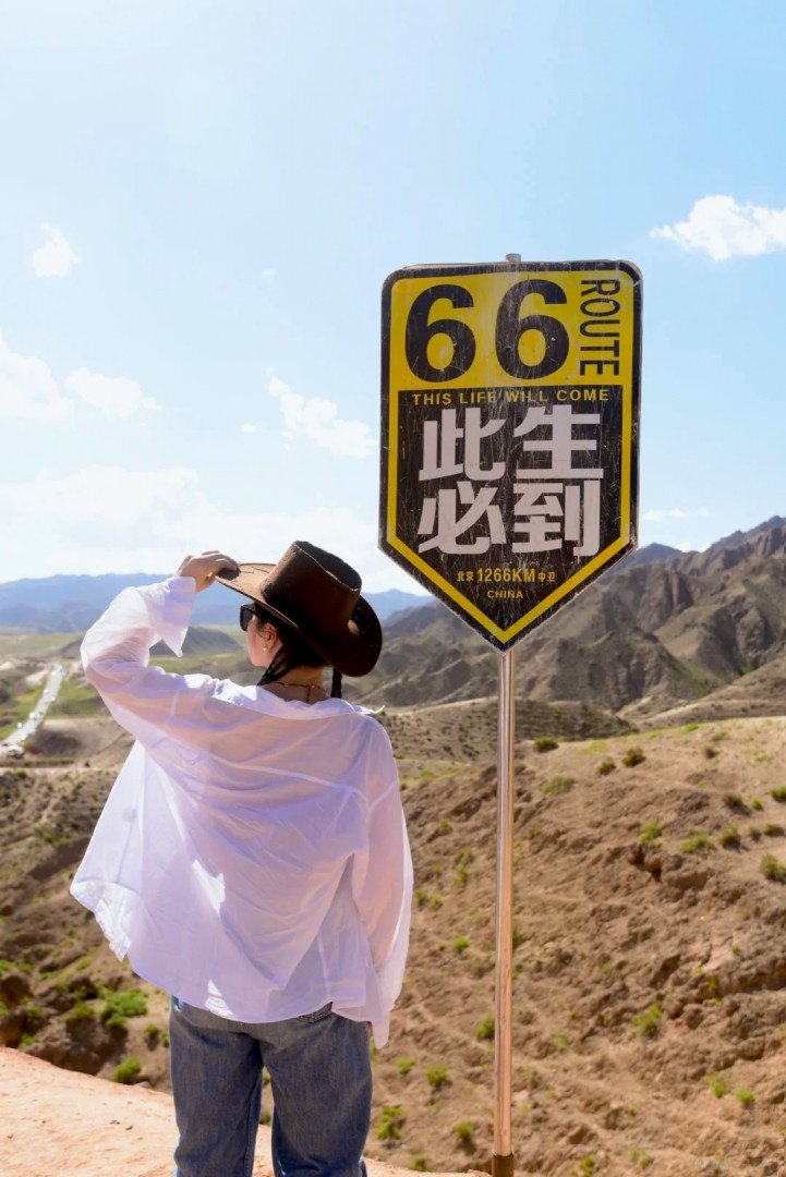 8D7N NINGXIA SAND DUNES & STARS