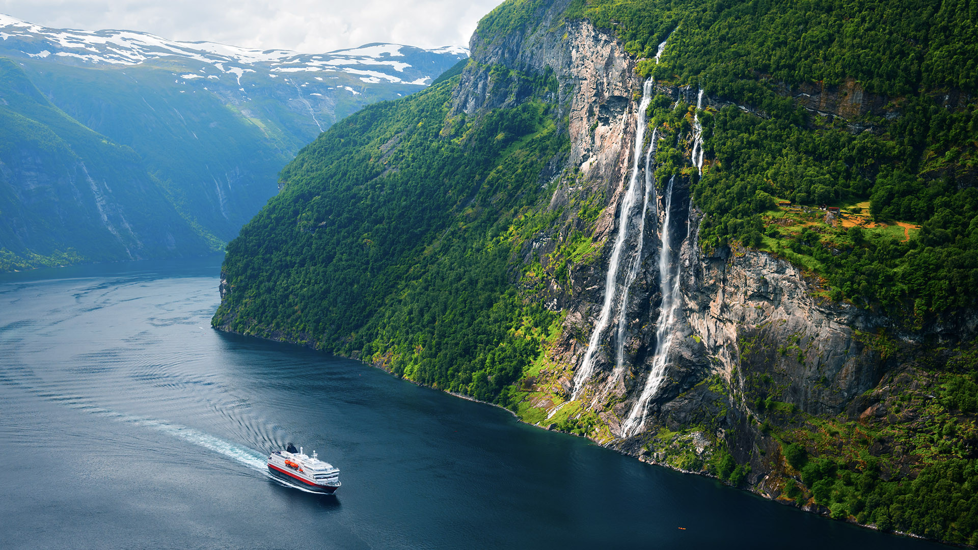13D10N SCENIC SCANDINAVIA & ITS FJORD Gallery Photo 1